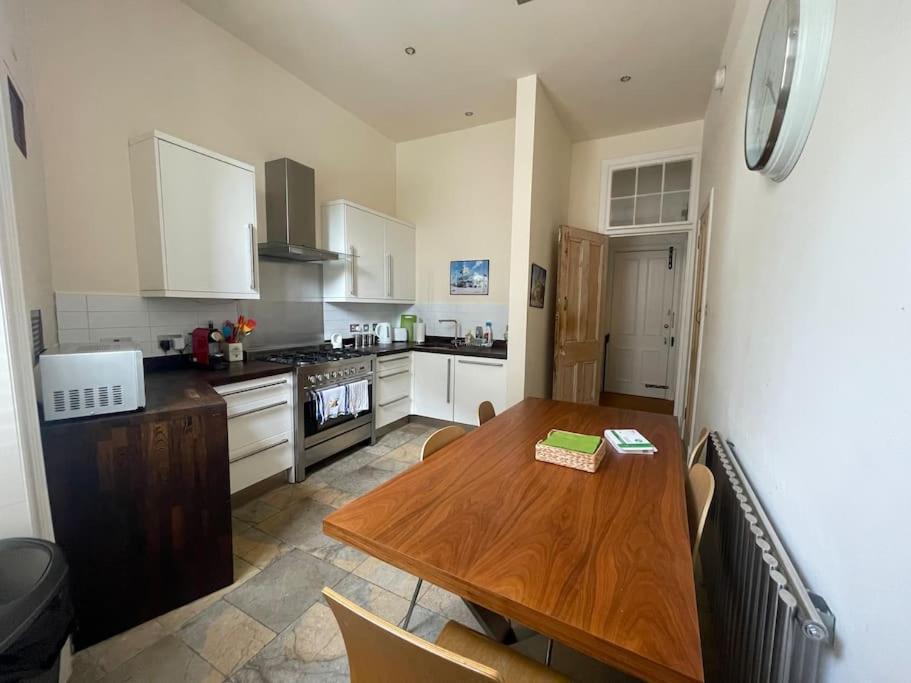 Stunning West End Flat! Apartman Glasgow Kültér fotó
